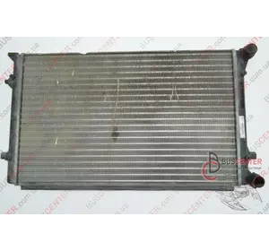 Радиатор охлаждения Volkswagen Caddy 1K0121251P 1K0121251BR